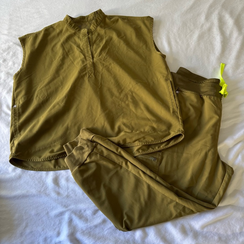 Olive Green Sleeveless Women's Top